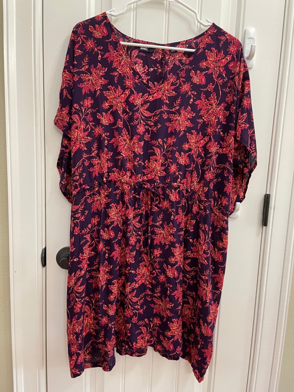 Lands' End  Swim Coverup with Hot Pink Floral Print oversized Small